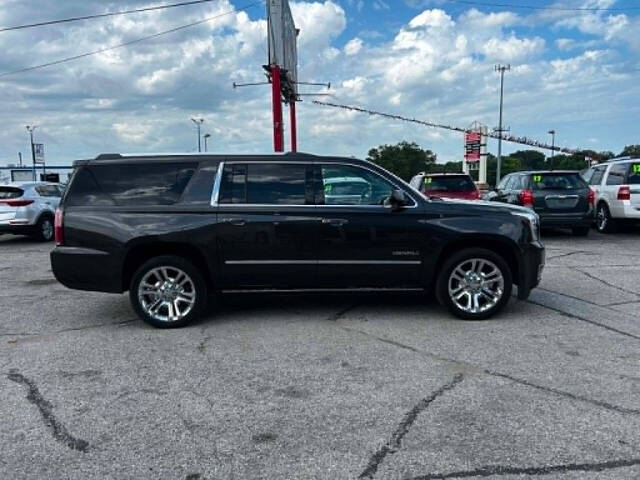 gmc yukon xl 2016 1GKS2HKJXGR355128 image gmc yukon xl 2016 1GKS2HKJXGR355128 image